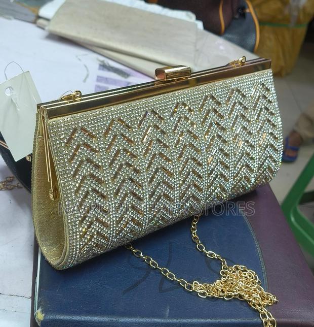 Luxury Rhinestone Chevron Clutch With Metal Frame Chain Strap - thumbnail 3