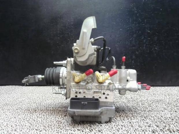 Toyota 2zr Hybrid Abs Pump, Brake Master Cylinder.
