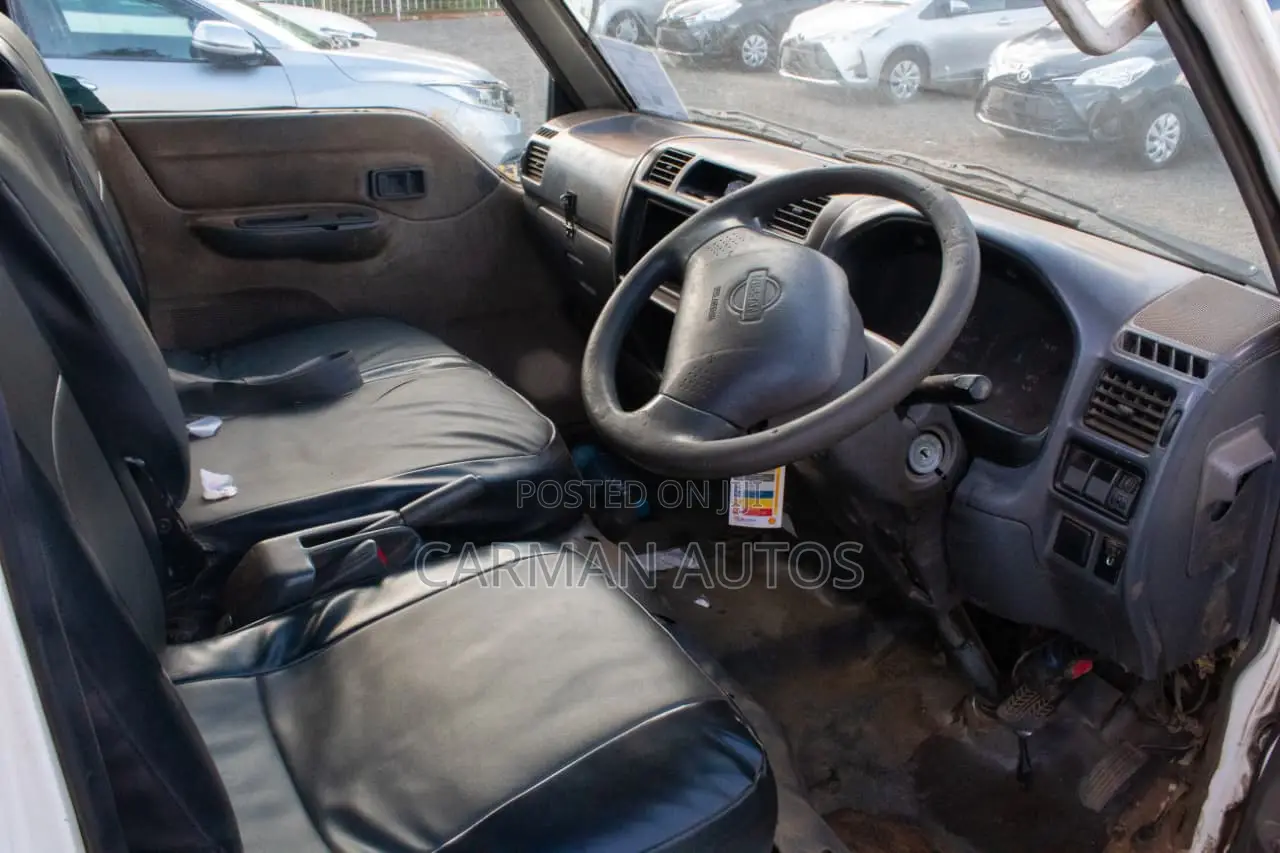 Nissan Vanette 2006 White