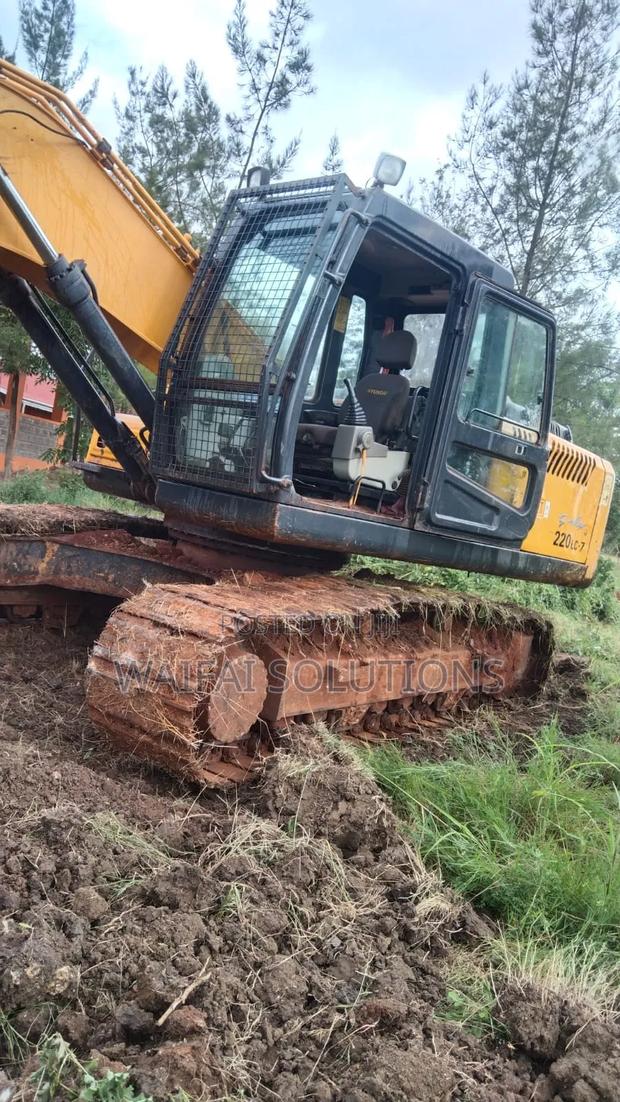 Excavators Available or Hire 30tons - thumbnail 4