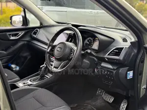 Subaru Forester Premium AWD 2019 Green