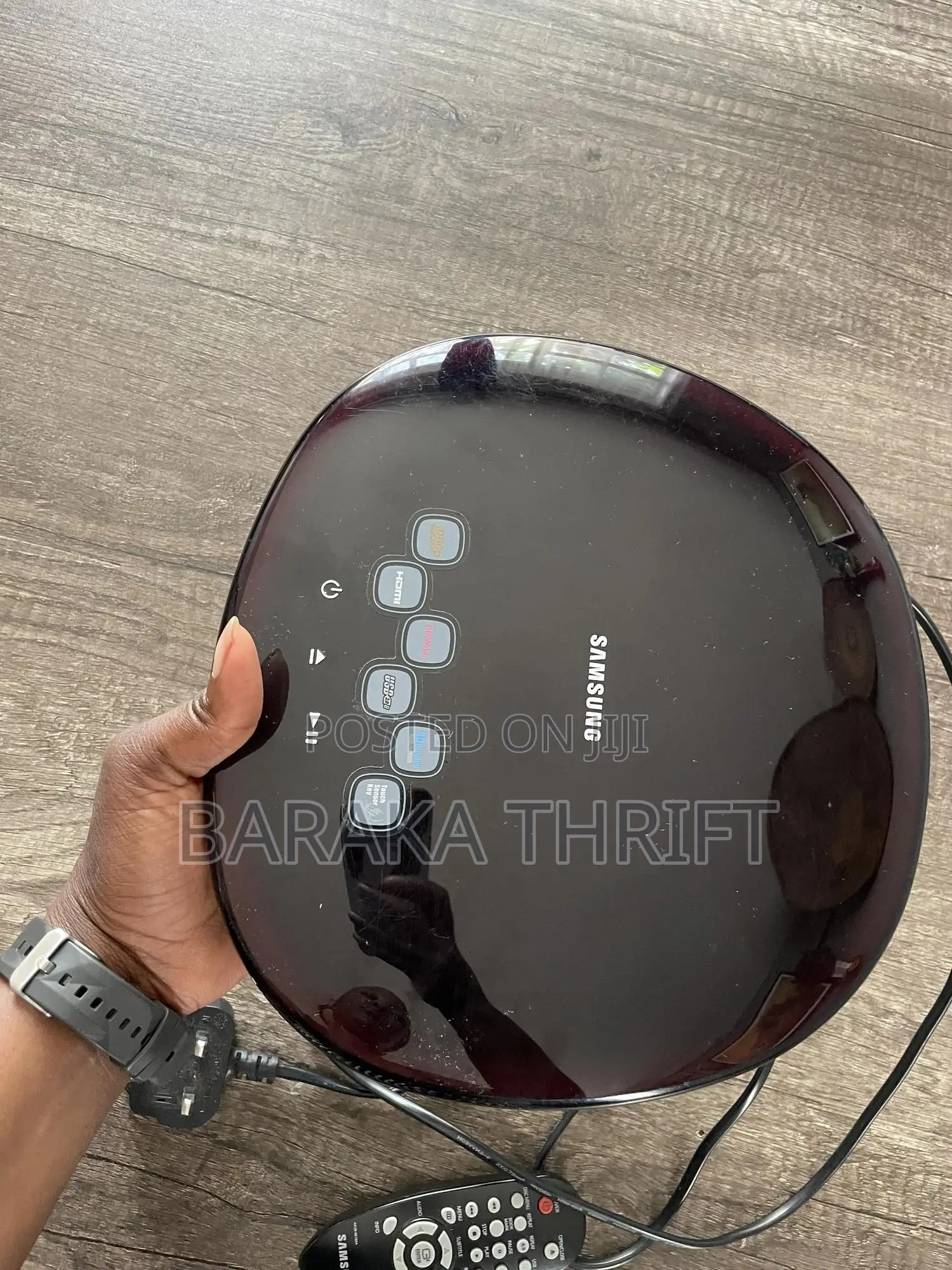 Samsung DVD Player Model DVD-H1080r +Remote