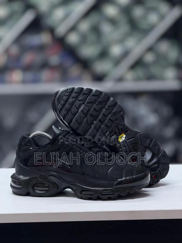 Ike Airmax Tn Tripple Black - thumbnail 2