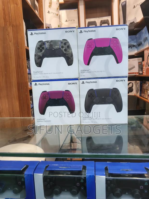 Brand New Ps5 Controllers, Ps5 Pads Available.New Sealed - main view