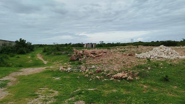 1.5 Acre Second Row Beach for Sale Malindi - thumbnail 6