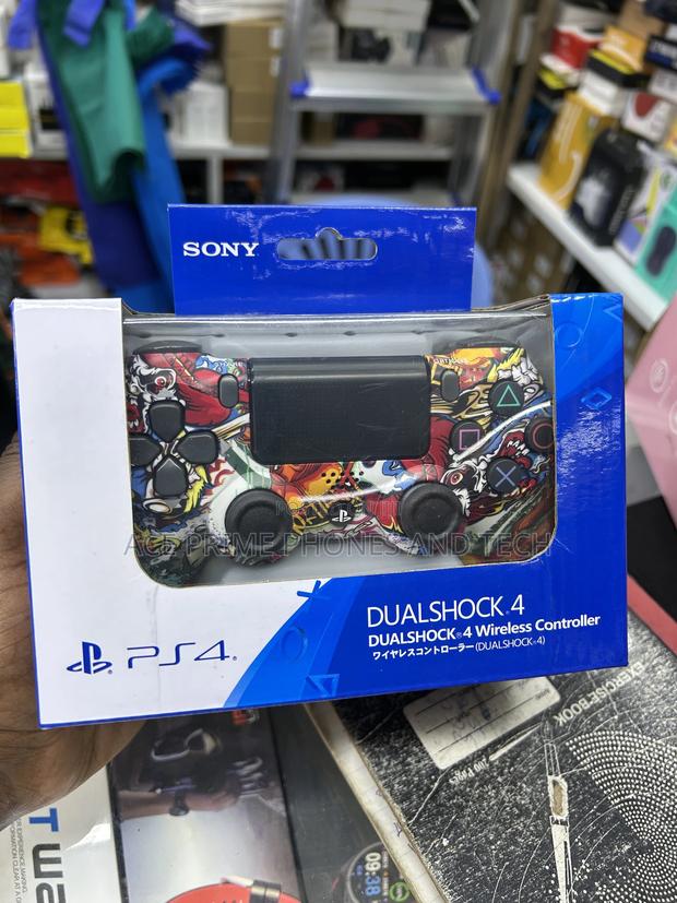 Play Station 4console - main view