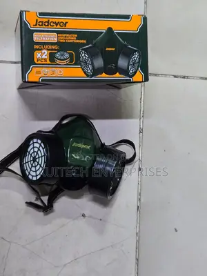 Half Mask Respirator With 2 Cartridges