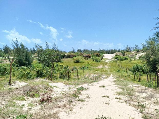 One Acre Second Row Beach for Sale Malindi - thumbnail 4