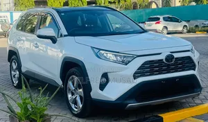 Toyota RAV4 2020 White