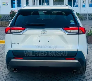 Toyota RAV4 2020 White