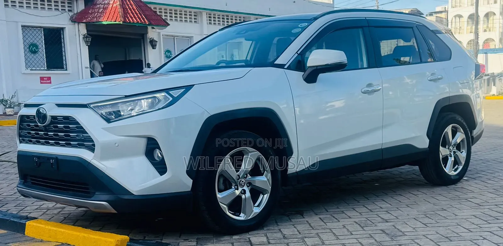 Toyota RAV4 2020 White