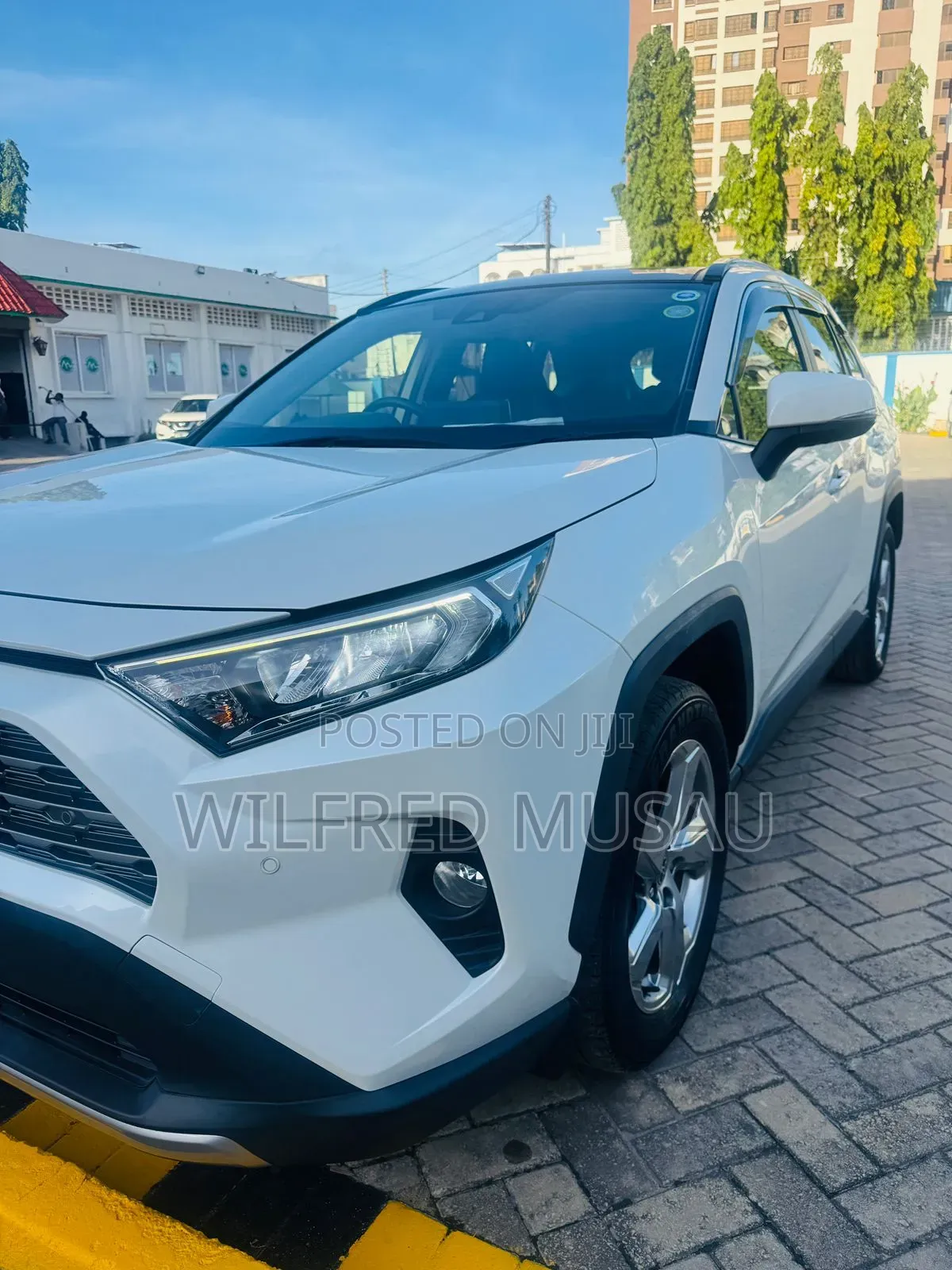 Toyota RAV4 2020 White