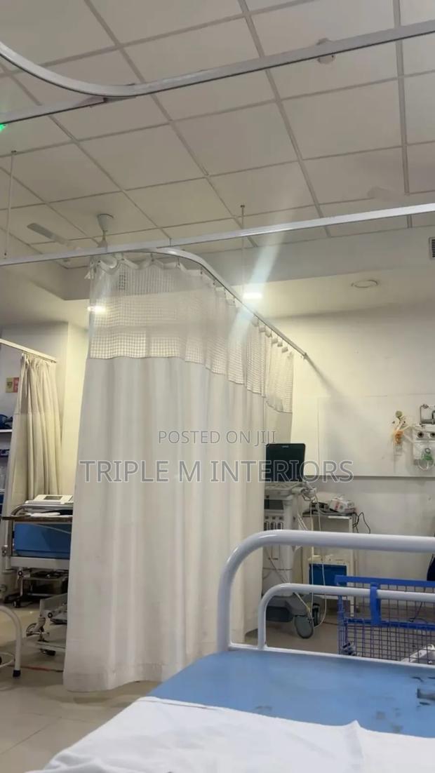 Cleanable Healthcare Divider Systems