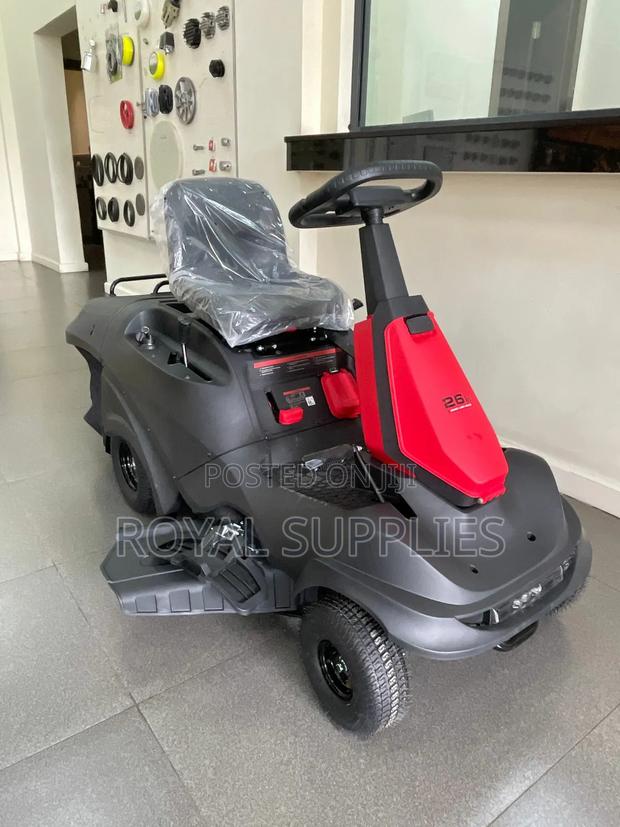 Loncin Ride on Lawnmower