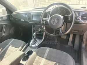 Volkswagen Beetle 2.0T Final Edition SEL Hatchback 2019 Black