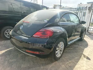 Volkswagen Beetle 2.0T Final Edition SEL Hatchback 2019 Black