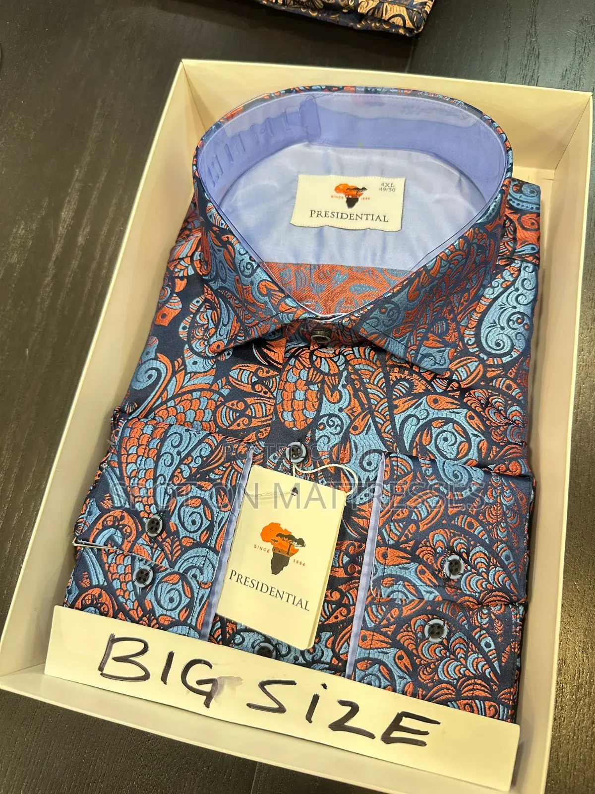 Presidential Official Shirts for Men. Delivery Services Available.
