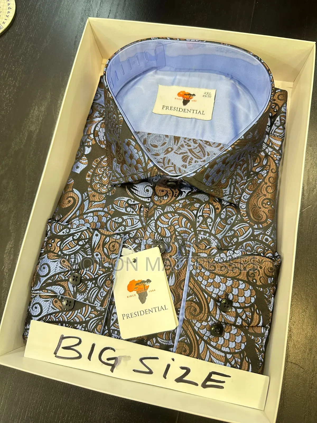 Presidential Official Shirts for Men. Delivery Services Available.