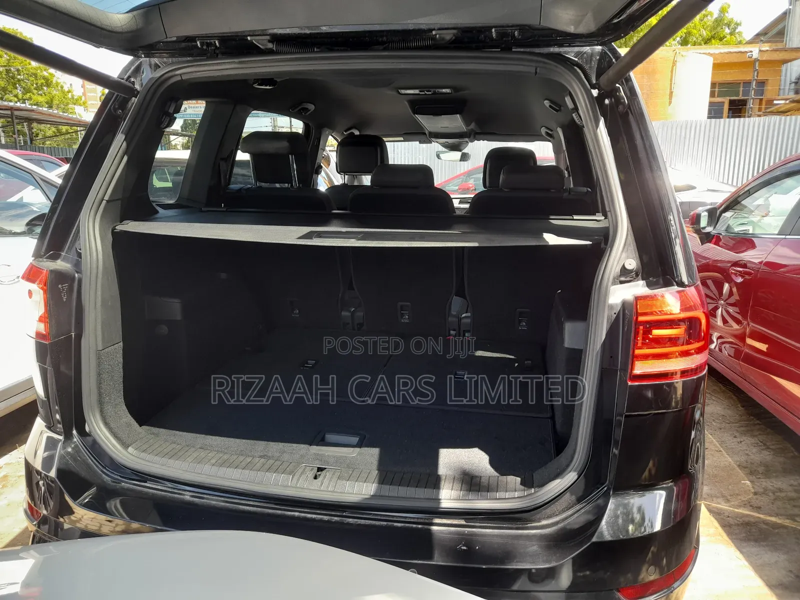 Volkswagen Touran 2019 Black