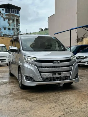 Toyota Noah 2020 Silver