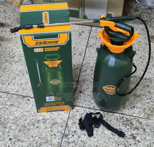Jadever 8l Pressure Sprayer-Heavy Duty Garden Spray Pest Pump