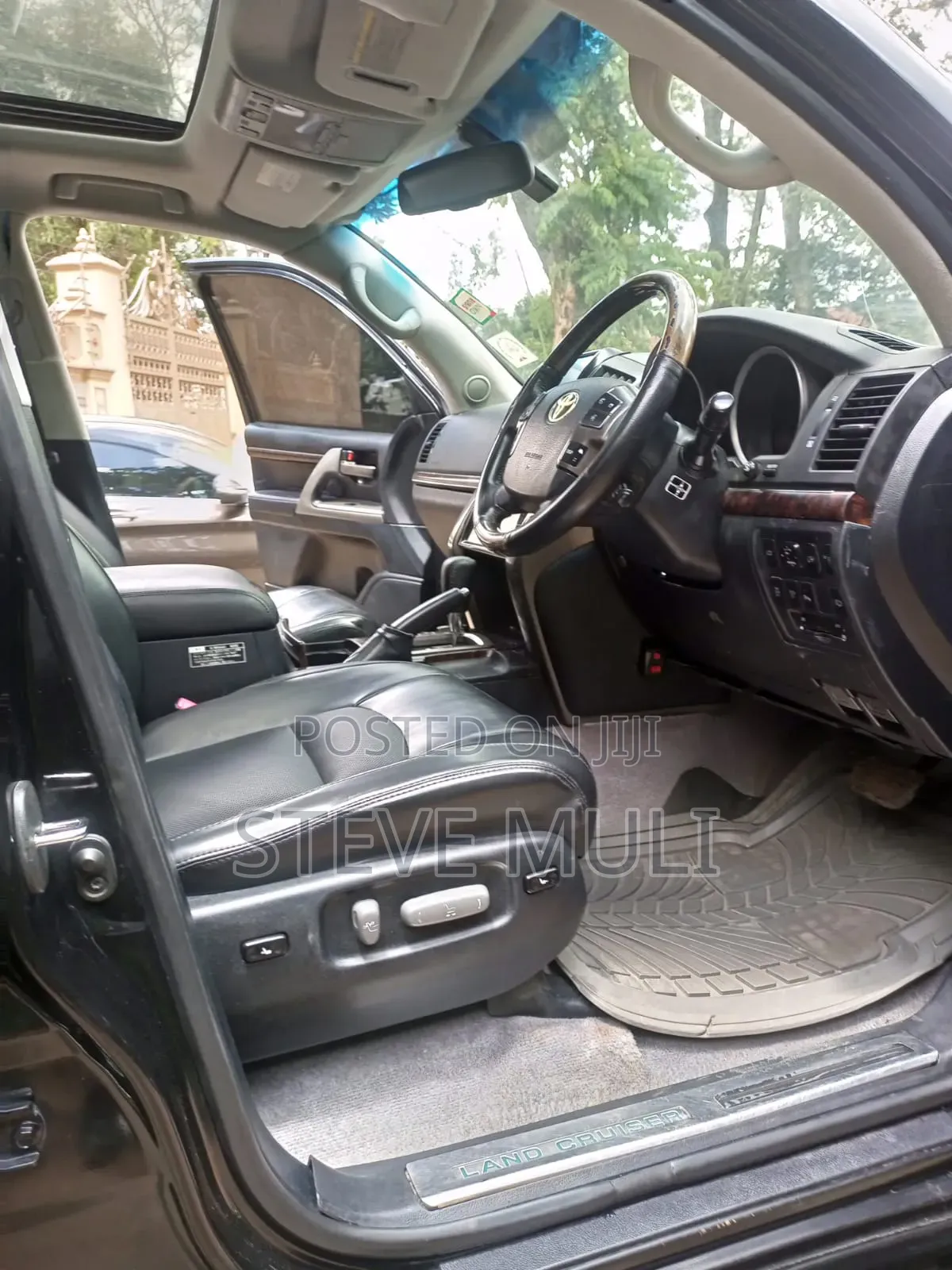 Toyota Land Cruiser 4.6 V8 ZX 2012 Black