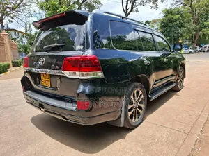Toyota Land Cruiser 2011 Matt Black