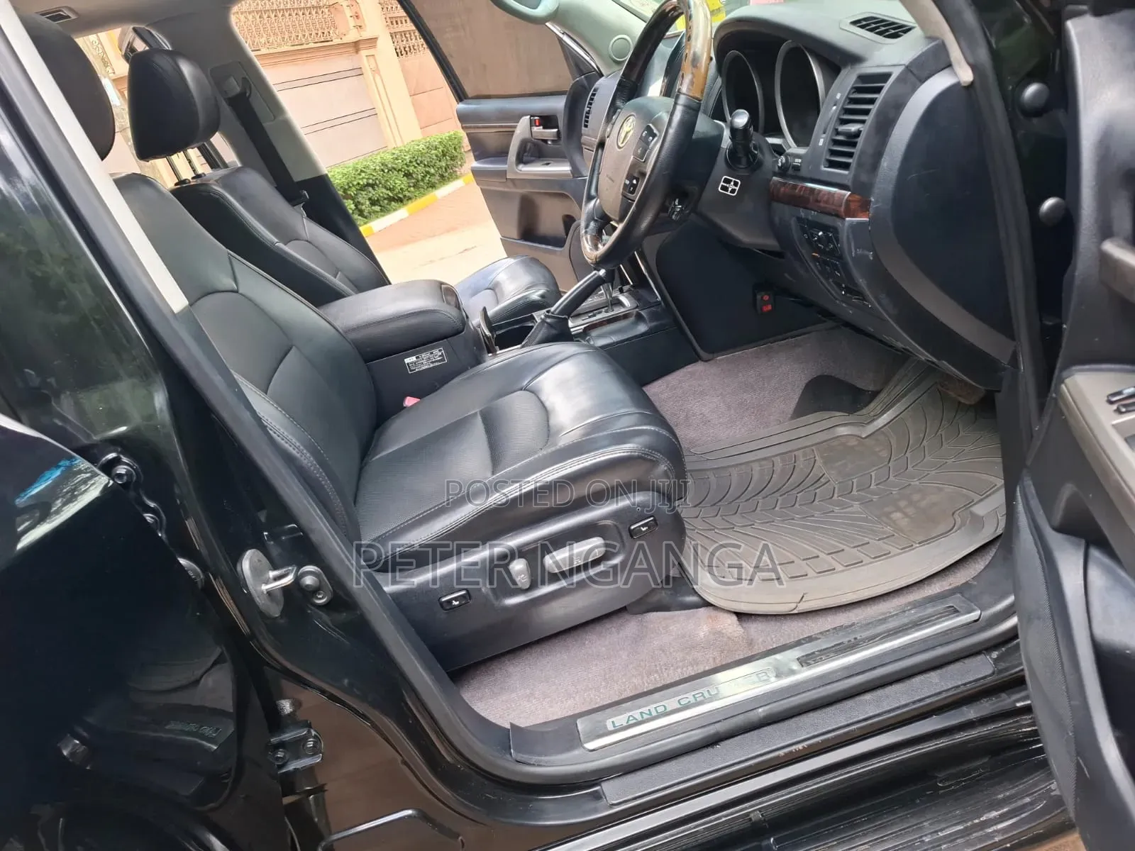 Toyota Land Cruiser 2011 Matt Black