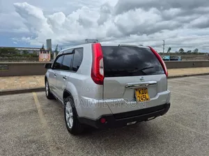 Nissan X-Trail 2.0 Petrol FWD 2013 Silver