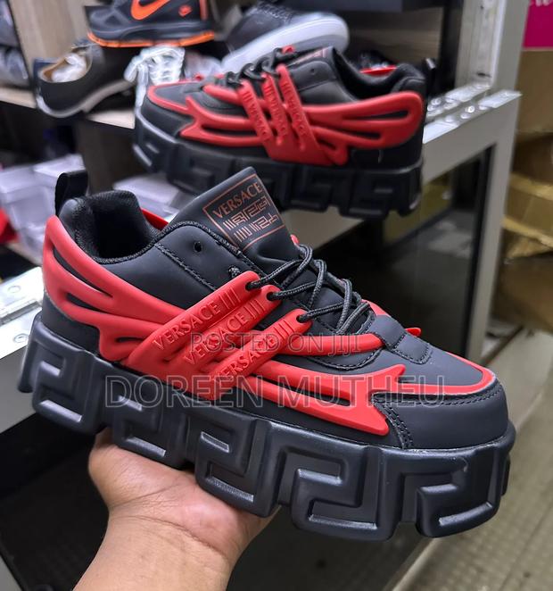 Versace Sneakers - thumbnail 2