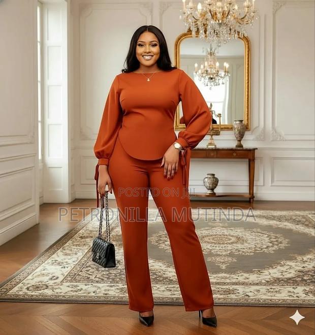 Classic Official Ladies Suits - thumbnail 2