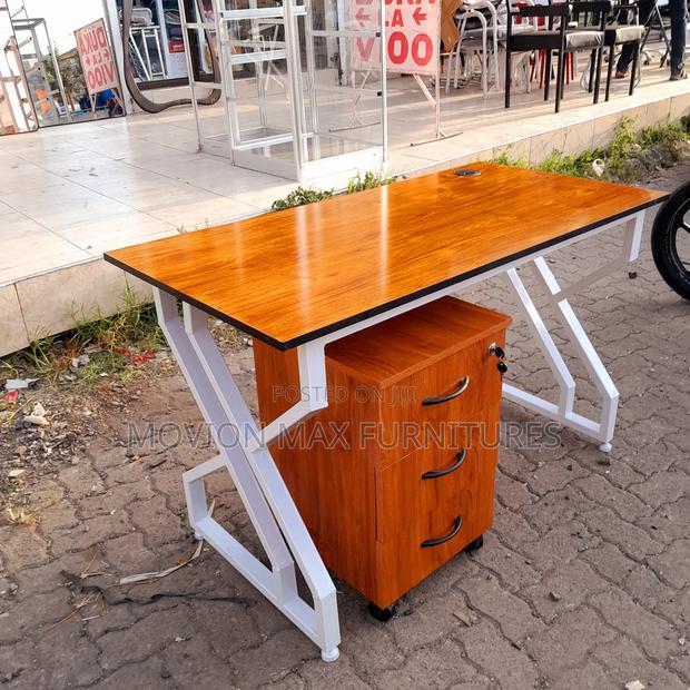 Newly Strong Set Office Set
