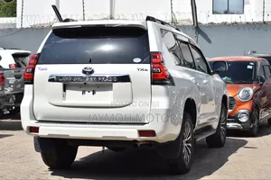 Toyota Land Cruiser Prado 2019 Pearl