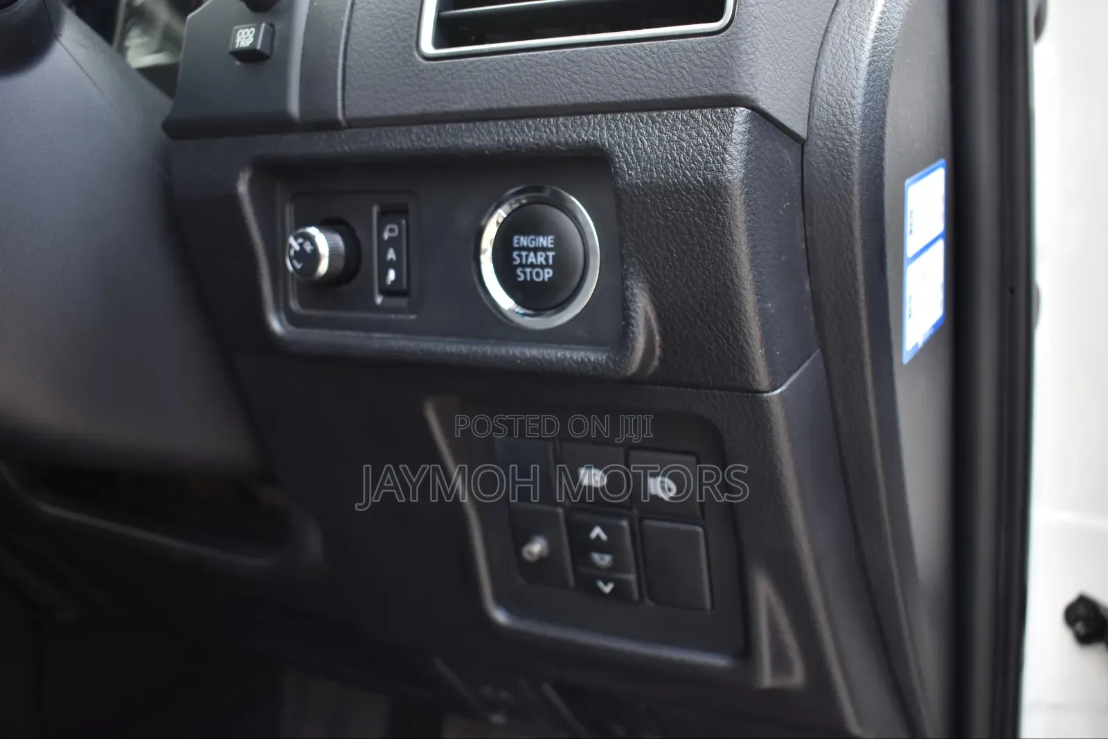 Toyota Land Cruiser Prado 2019 Pearl