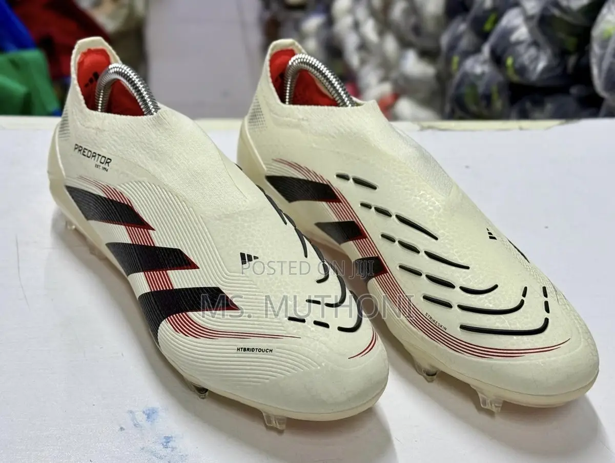 Born for Goals Pack Laceless Adidas Predator Soccer Boots