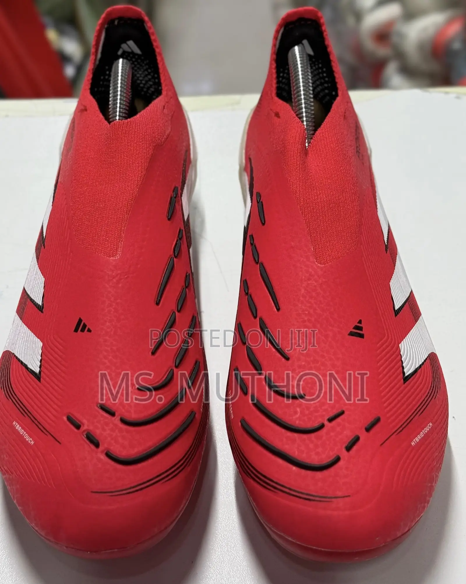 Firm Ground Laceless a . Predator Soccer Boots Size 40-45
