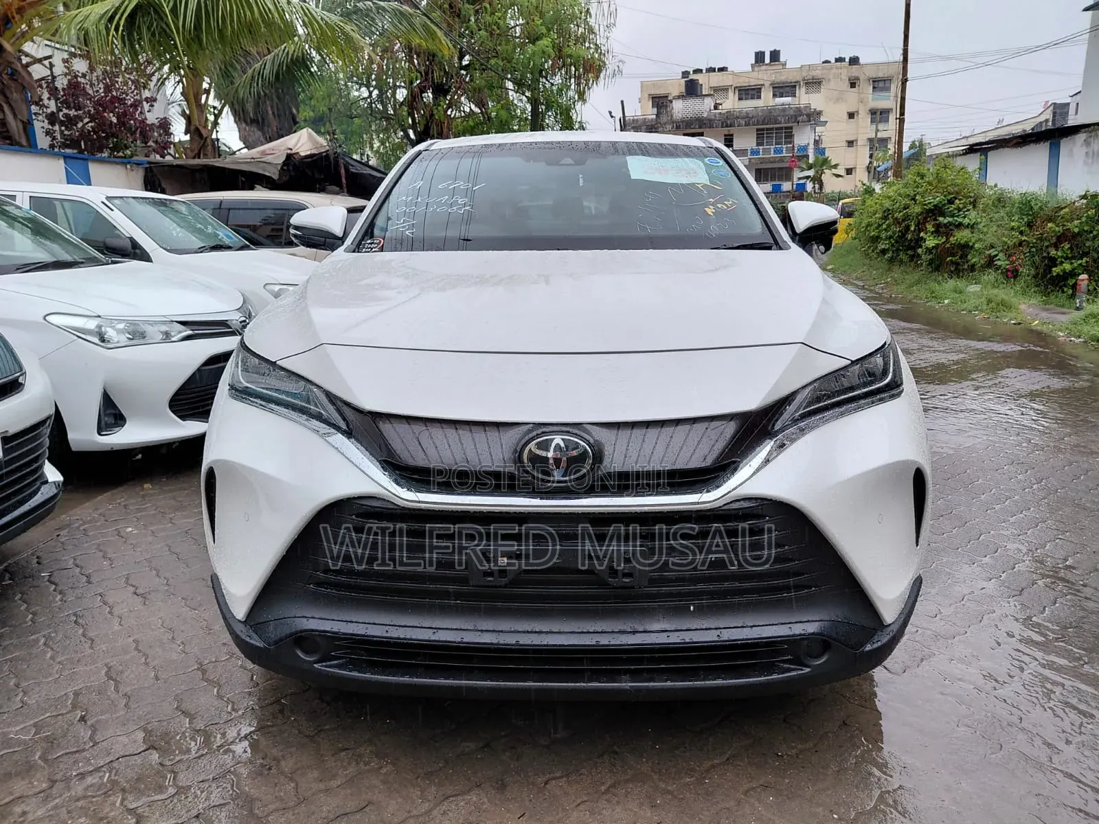 Toyota Harrier 2.0 2020 White