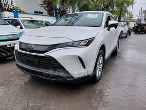 Toyota Harrier 2.0 2020 White