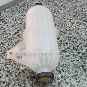 Coolant Reservoir Expansion Tank/Bottle Tyt Hilux Vigo 1kd 2kd Mk6 Sr5