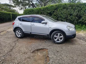 Nissan Dualis 2012 Silver