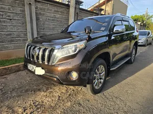 Toyota Land Cruiser Prado 2017 Brown