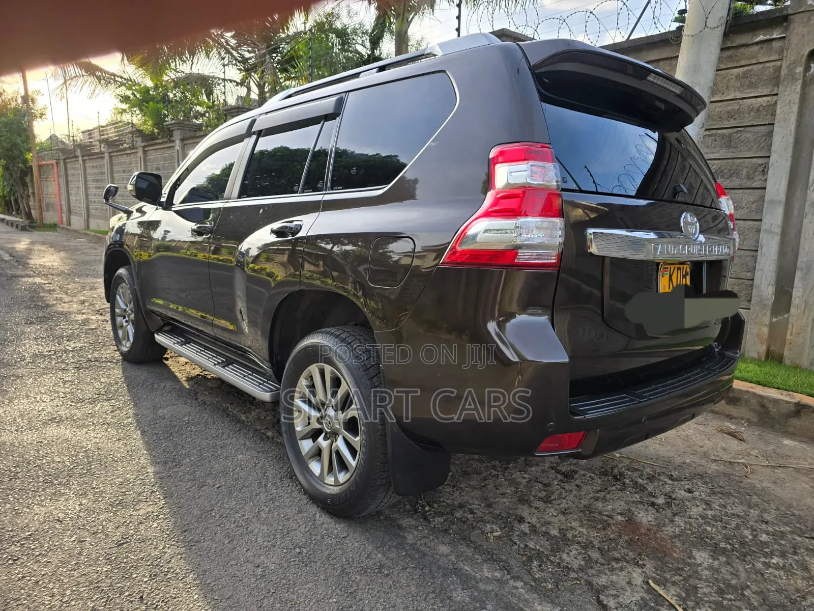Toyota Land Cruiser Prado 2017 Brown