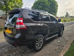 Toyota Land Cruiser Prado 2017 Brown