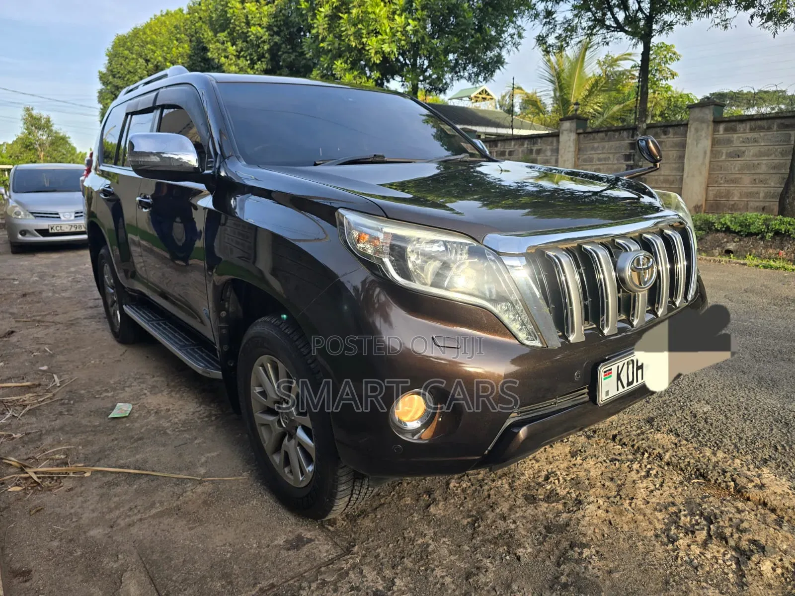 Toyota Land Cruiser Prado 2017 Brown