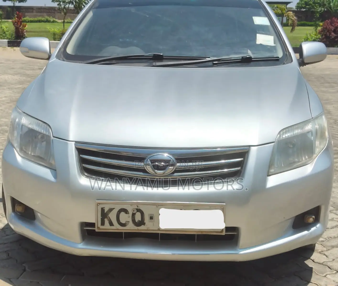 Toyota Axio 2011 Silver