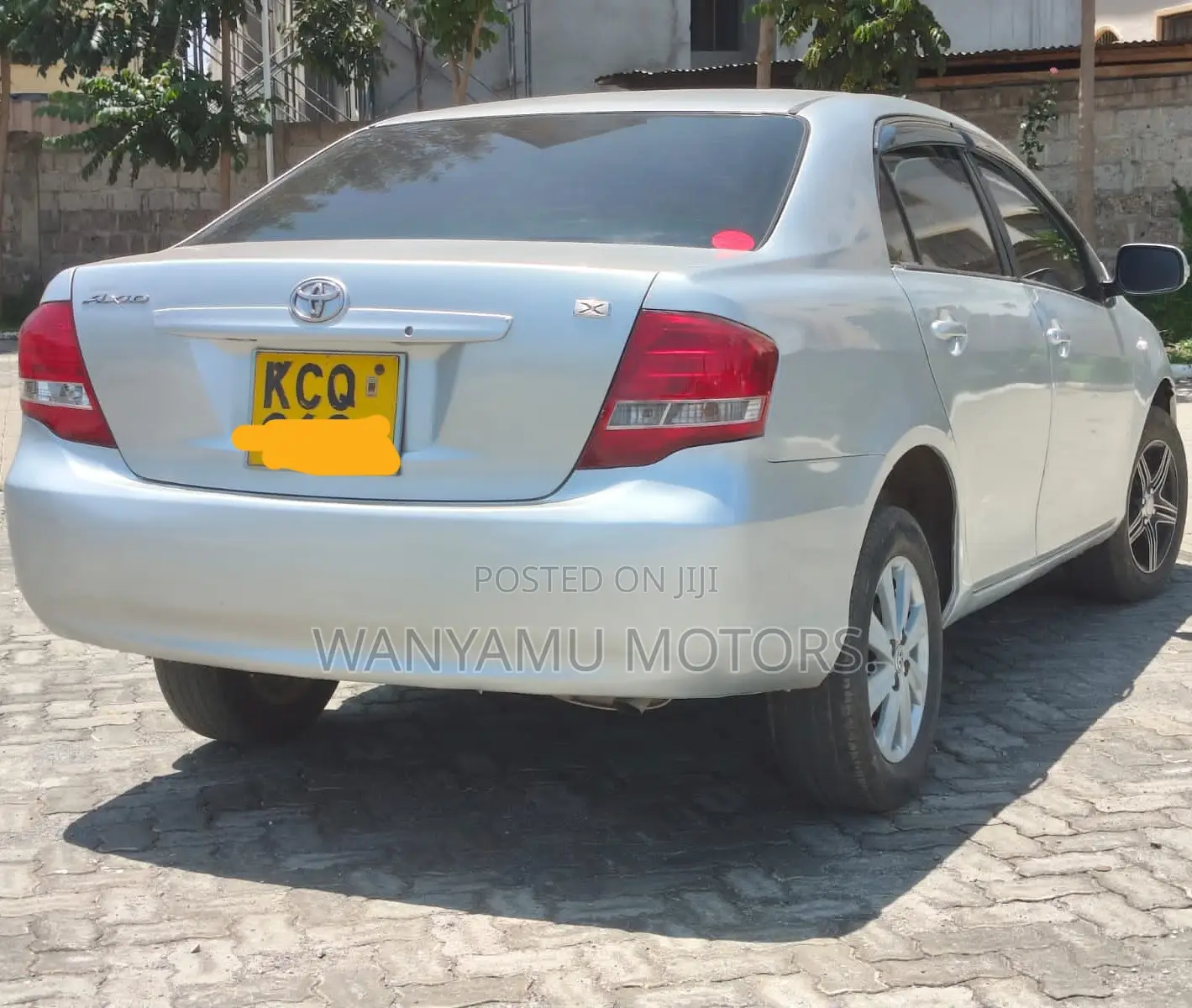 Toyota Axio 2011 Silver