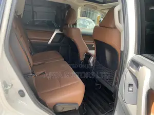 Toyota Land Cruiser Prado 2.8 2021 White
