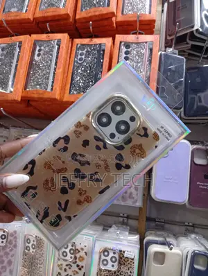 Leopard-Print Glitter Case for the iPhone 15 Pro Max.