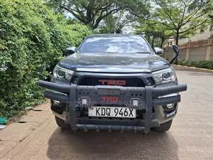 Toyota Hilux Revo Double Cab Deisel 2.8 AWD 2018 Black