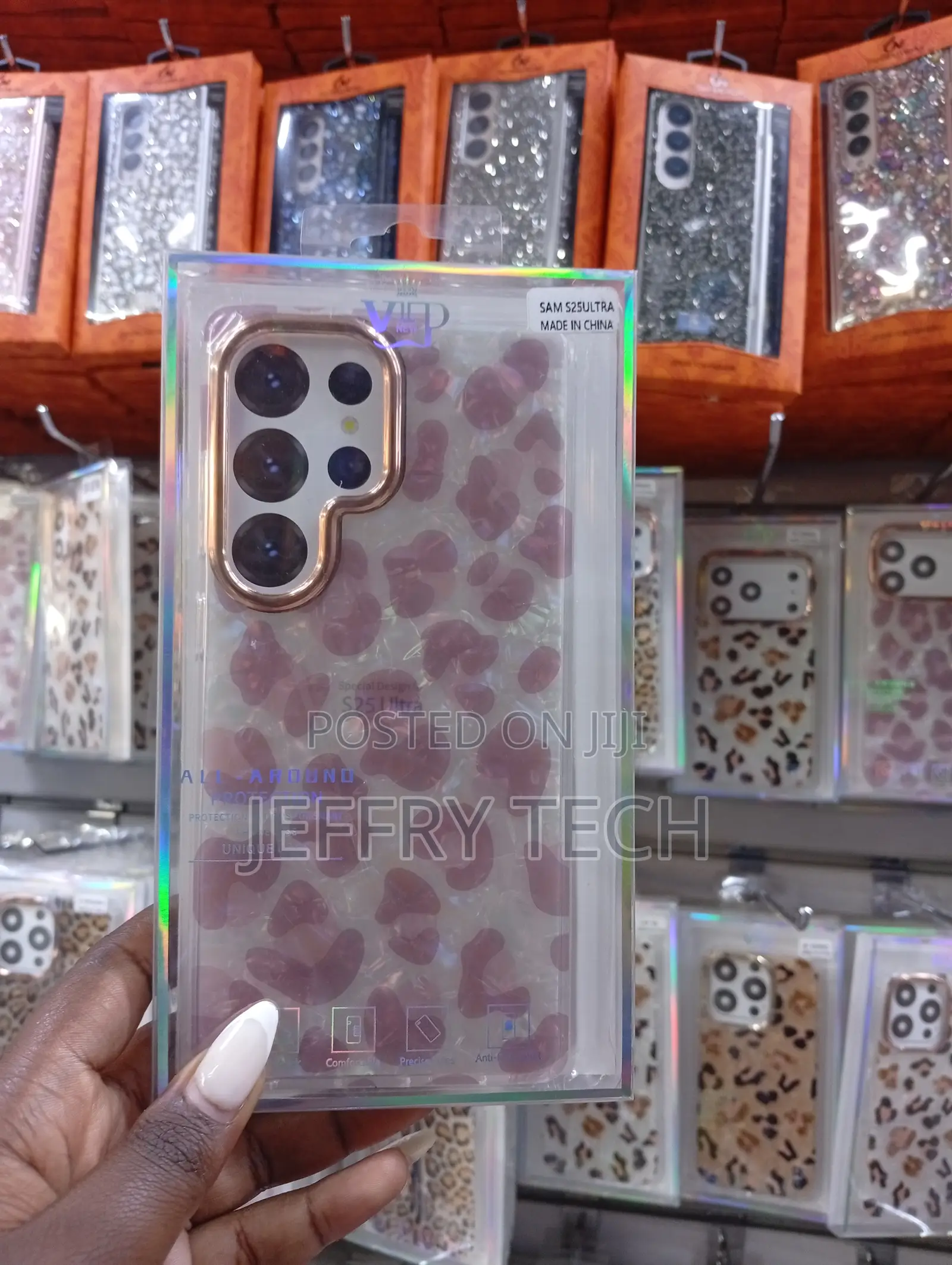 Leopard-Print Protective Case for Samsung Galaxy S25 Ultra .